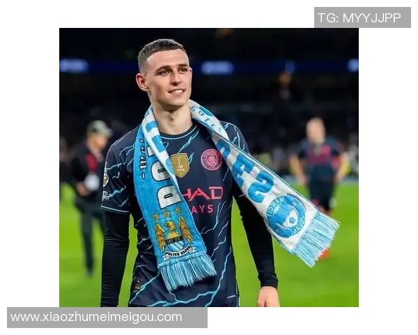 福登朋友圈壁纸曝光 引发球迷热议 全新私照展示球场外的个性生活